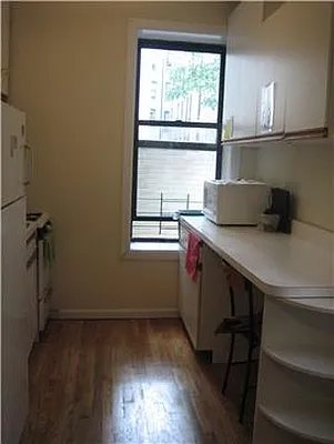 Rented by Anchor Associates | media 16