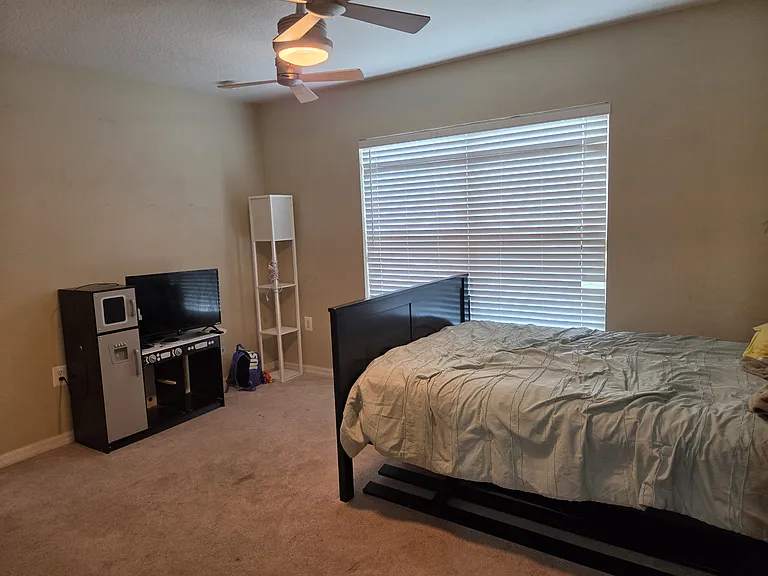 2215 Kingscrest Cir — Photo 10