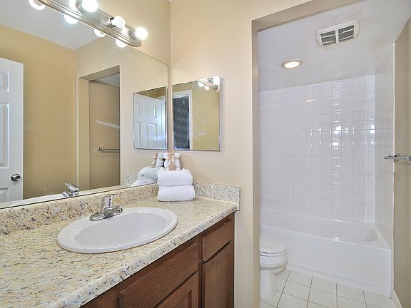 4th image of 8300 Woodcrest Dr #254-3