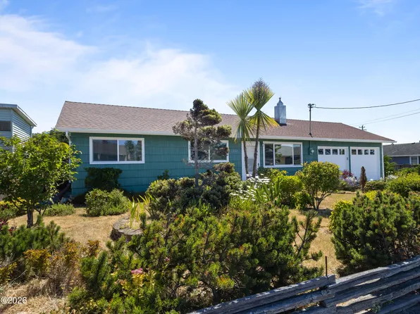 1232 NW Nye St, Newport, OR 97365