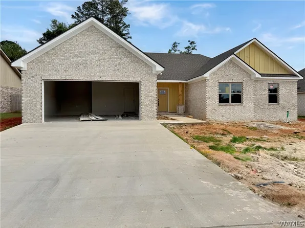 5070 Summerfield Dr E, Tuscaloosa, AL 35404