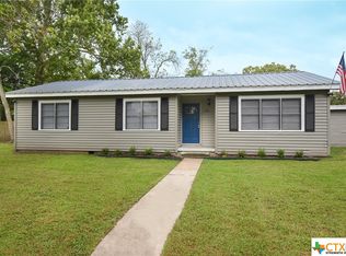 120 Matchett Dr, Victoria, TX 77905