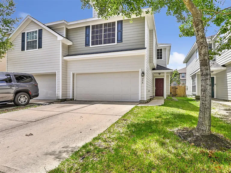 9016 Elm Drake Ln — Photo 2