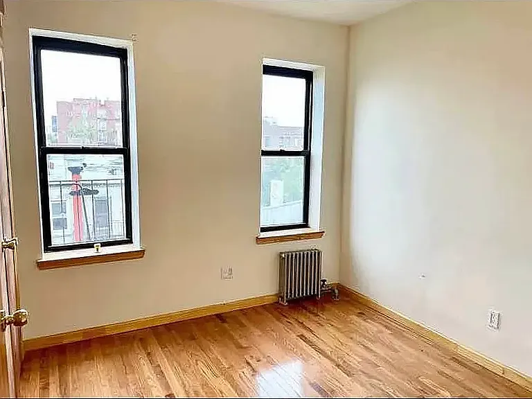 270 E 31st St #2C — Photo 5