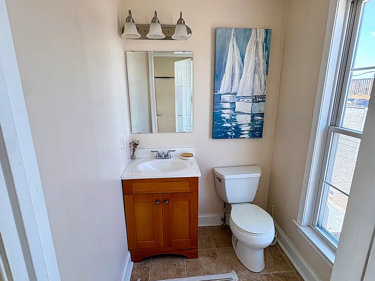 2834 Hudson St — Photo 40
