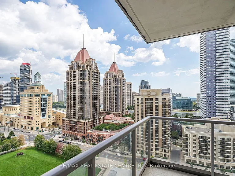 388 Prince Of Wales Dr #1411 — Photo 5