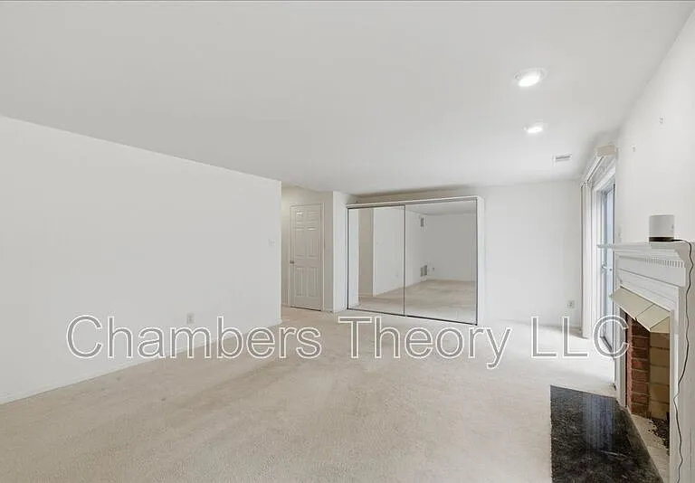 12328 Quiet Hollow Ct — Photo 27