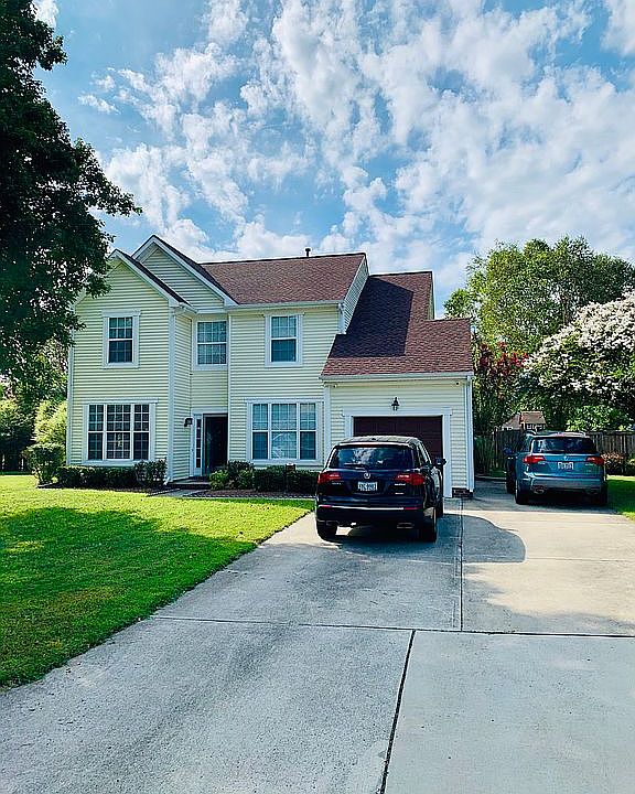 1st image of 409 S Monterey Dr