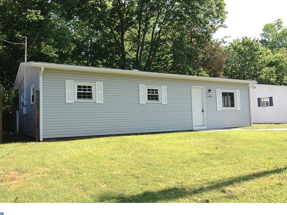 1st image of 1393 Budd St