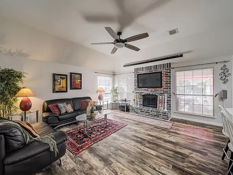 5558 Mesa Verde Ct — Photo 5