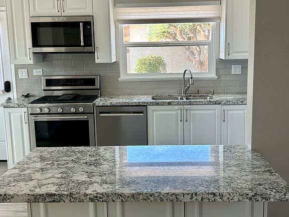 Granite countertops, stainless-steel appliances, and lots of natural light.