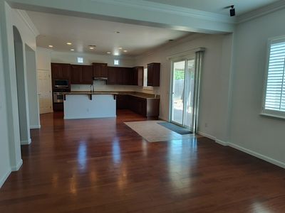 7200 Elvora Way, Elk Grove, CA, 95757