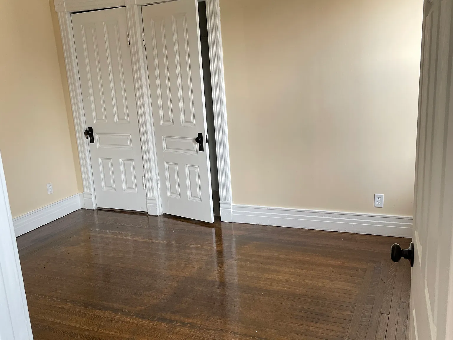 1 bed, 650 sqft, $900 — Photo 3