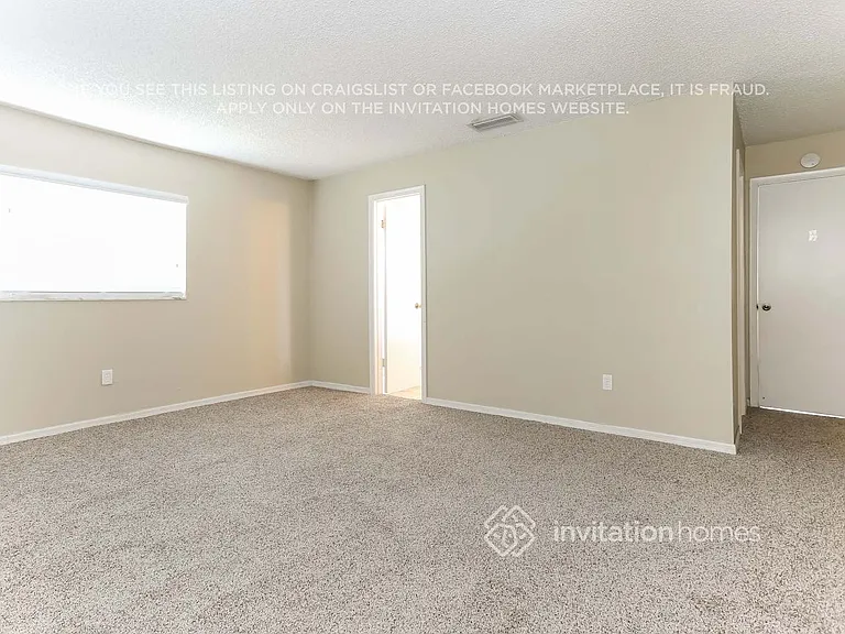 22187 SW 58th Ave — Photo 10
