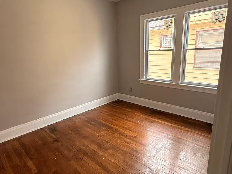 3263 E 117th St #2B — Photo 3