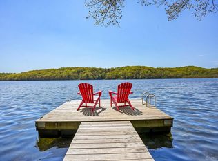 1085 Barrett Circle W, Carmel, NY 10512