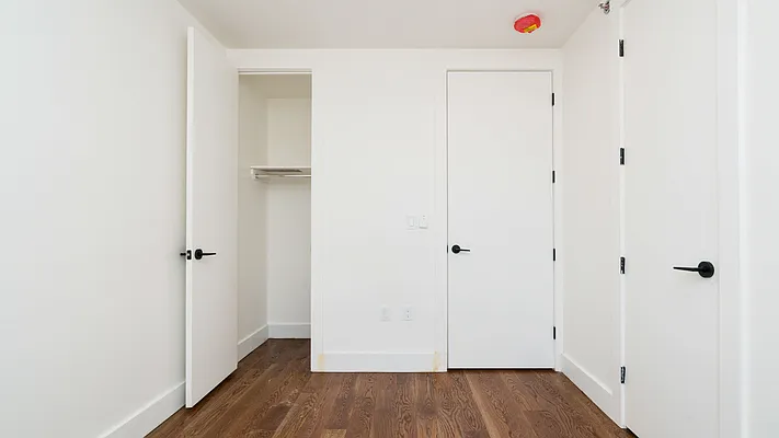 Rented by Nooklyn NYC LLC | media 4