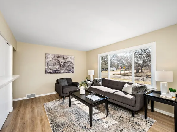 5205 Jersey Ave N, Crystal, MN 55428