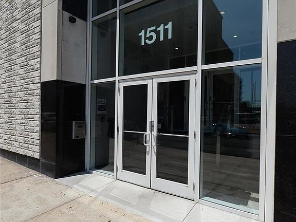2nd image of 1511 Locust St APT 501