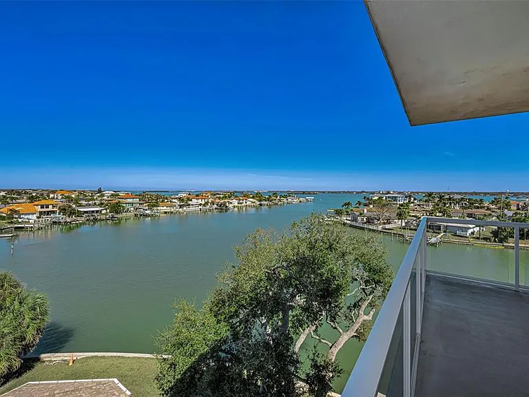 415 Island Way #509 — Photo 7