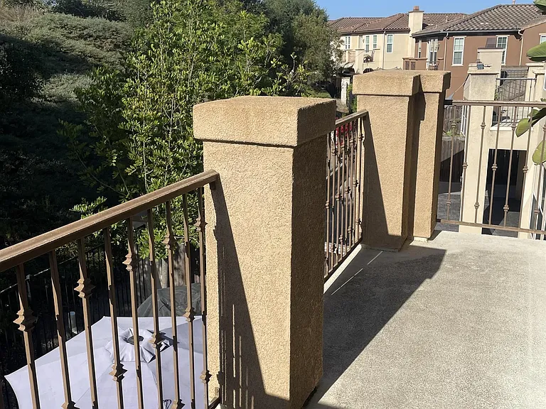 1056 Breakaway Dr — Photo 12