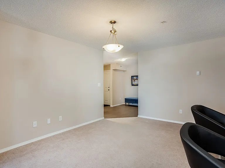 7210 80th Ave NE #302 — Photo 4