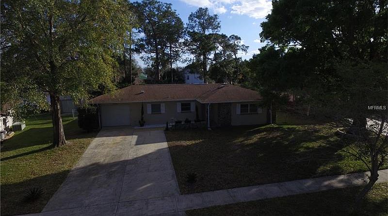 1st image of 7630 Waunatta Ct