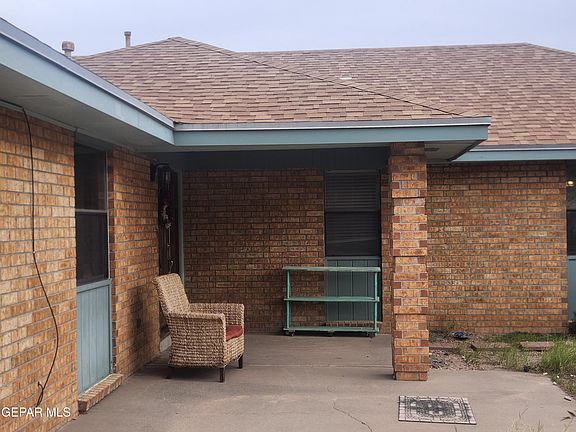 3rd image of 8600 Leo St