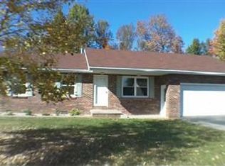 134 N Sharon Dr, Scottsburg, IN 47170