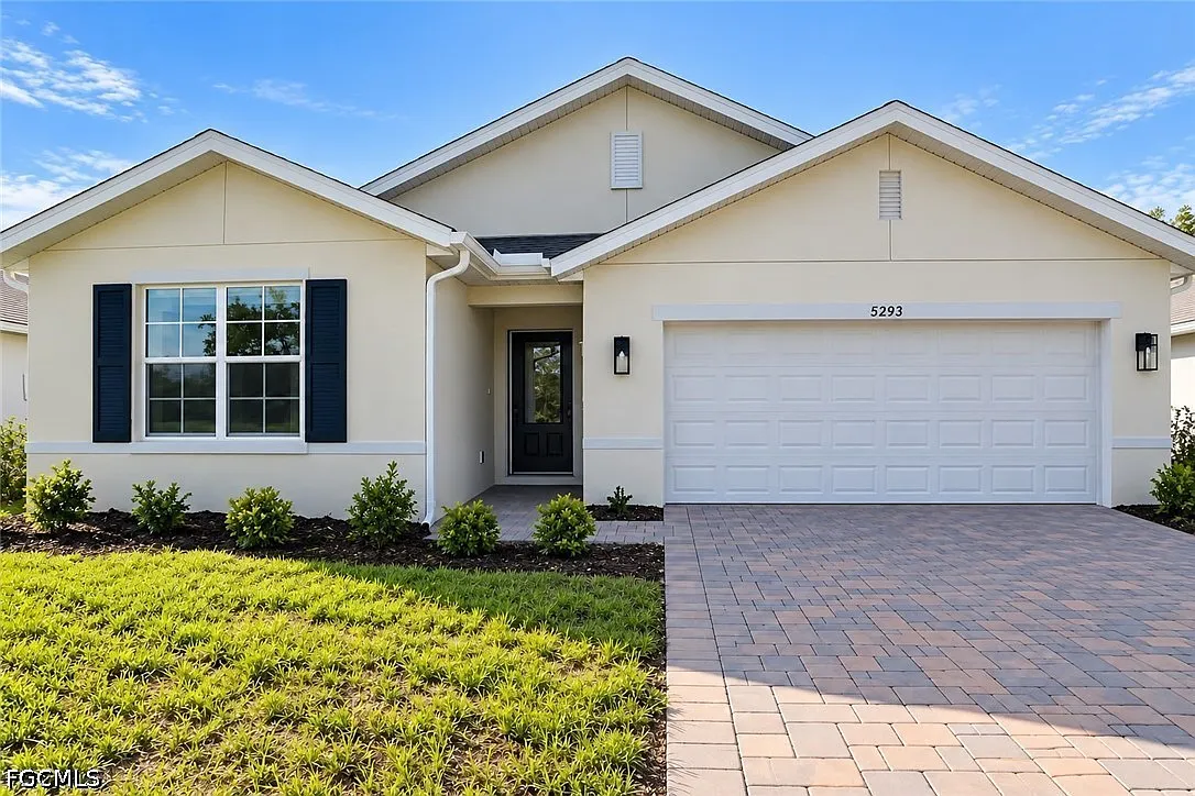 5 bed, 3.0 bath, 2100 sqft, $3,100 — Photo 1