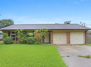 212 Saint John St, Luling, LA 70070