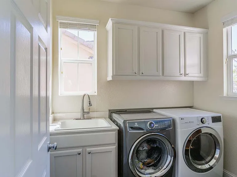 Washer & Dryer