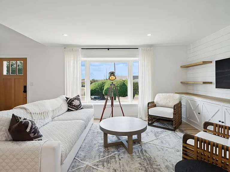 10 Prentice Pl — Photo 3