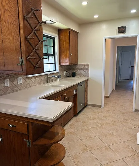 8881 Regal Ave — Photo 3