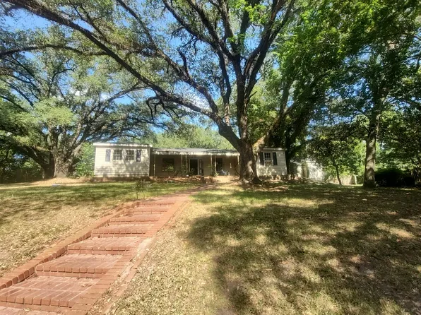 1111 Morningside Dr, Lufkin, TX 75904