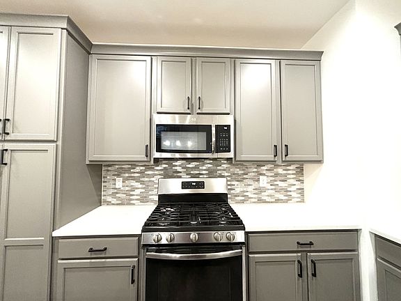 4th image of 13172 S Blythswood Ln #1