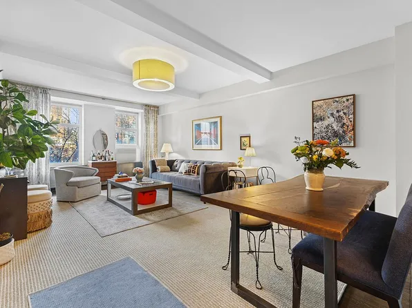 470 W 24th St APT 4E, New York, NY 10011