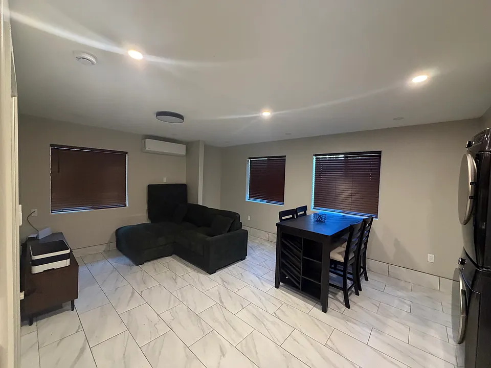 1134 Anza Ave #2