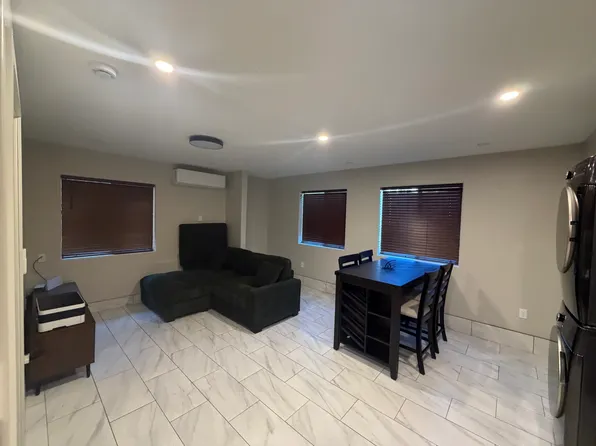 1134 Anza Ave Unit 2, Vista, CA 92084