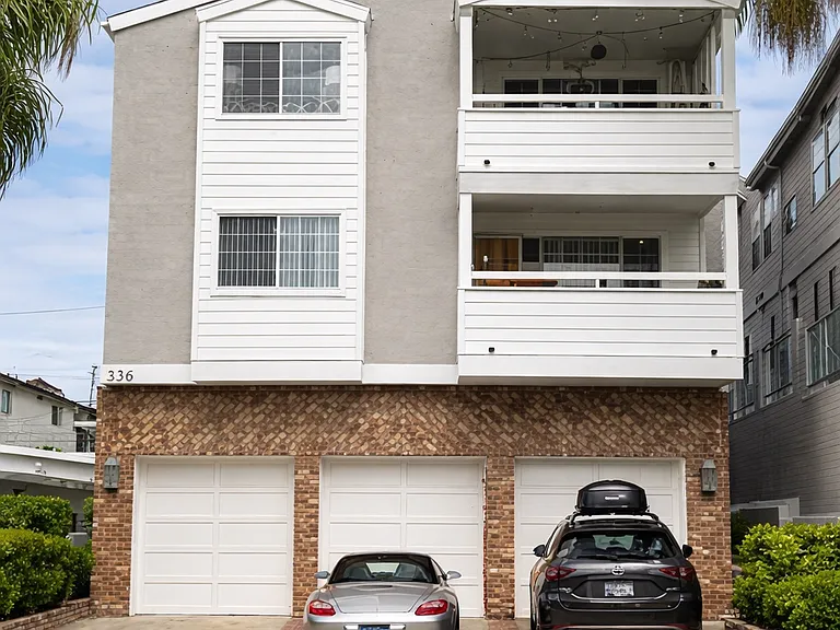 336 Penn St #B — Photo 6