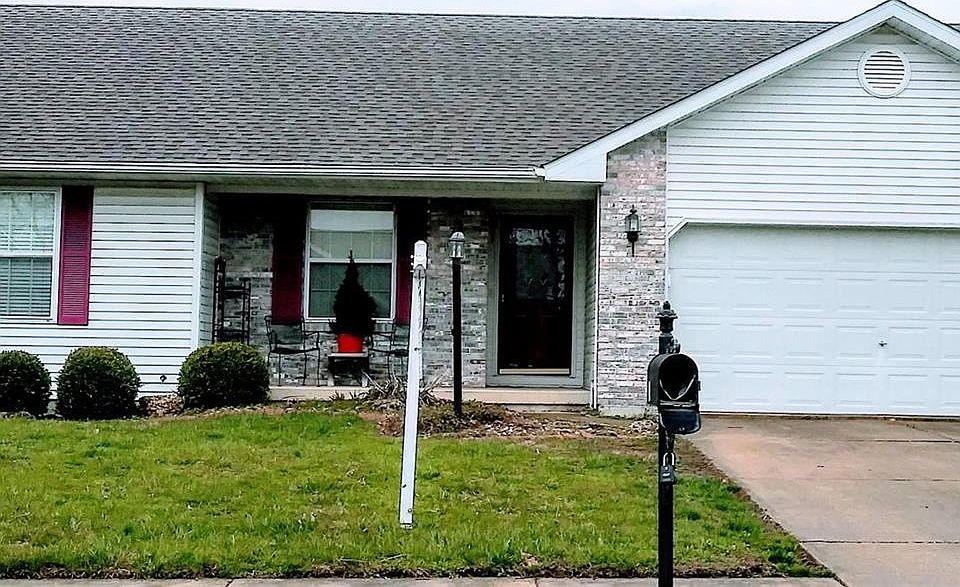 1st image of 74 Julie Dr