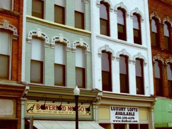 208 W Michigan Ave APT 2J