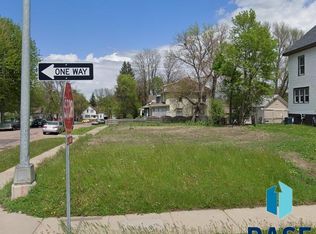 924 W 10th St, Sioux Falls, SD 57104