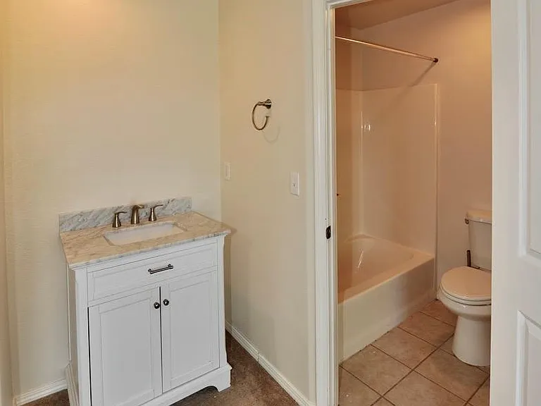 13948 N Cassia St #2 — Photo 12