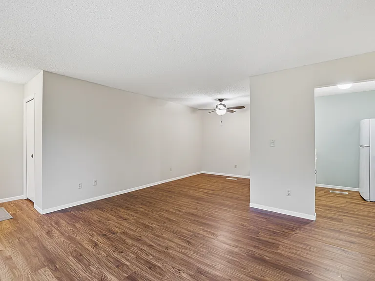 8856 Jasmine Ln — Photo 10