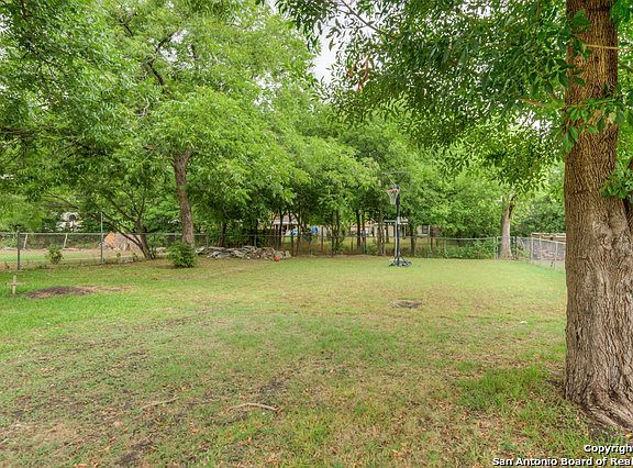 5th image of 1319 Rayburn Dr