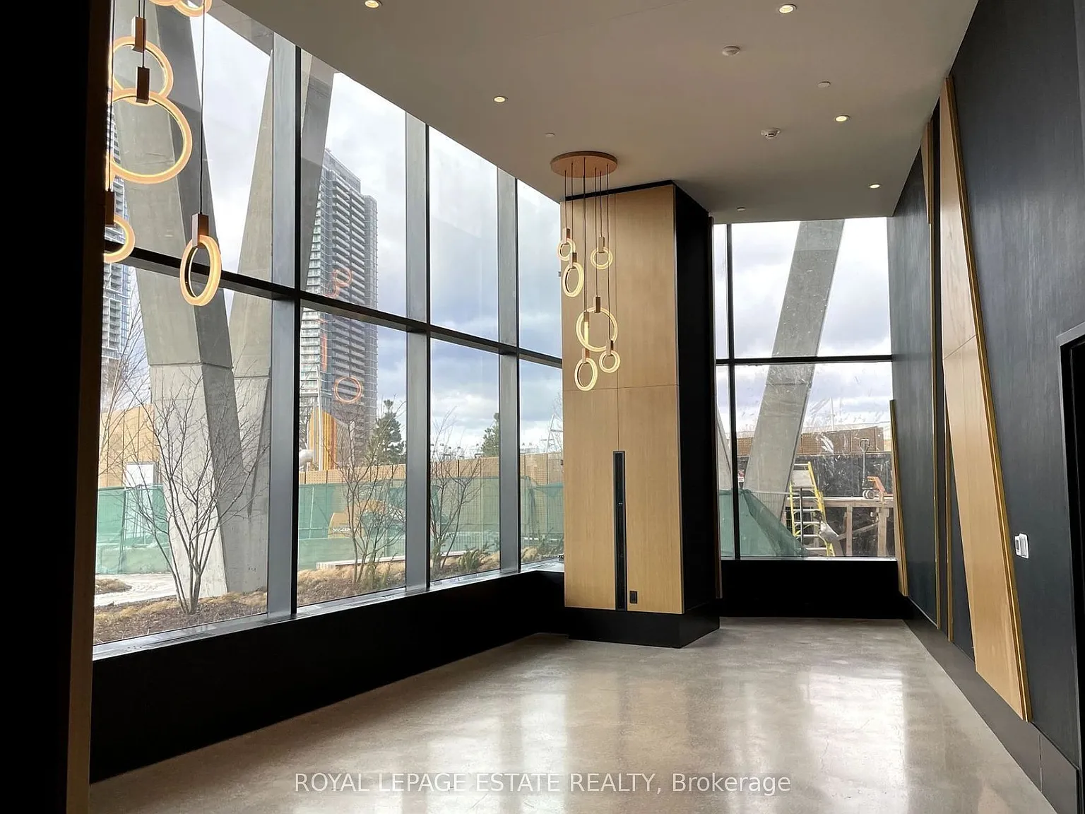 2 bed, $2,600 — Photo 2