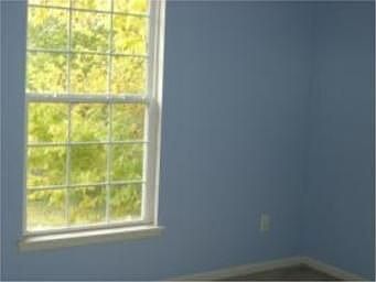 5th image of 825 S Leslie Ave