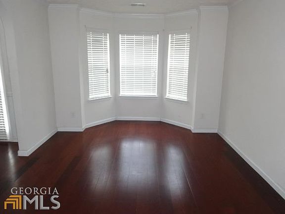 4th image of 4682 Shaded Oak Ln