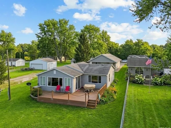 11446 W South Park Rd, Kewanna, IN 46939